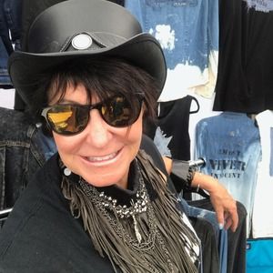 Meet your Posher, Paula